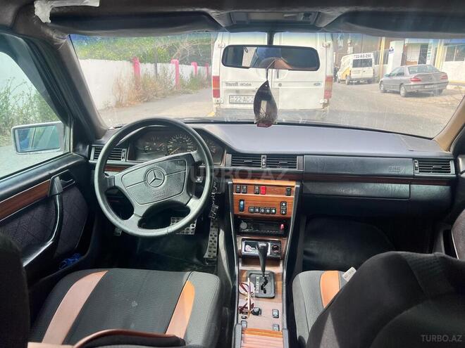 Mercedes E 200 d 1993, 568,000 km - 2.0 l - Bakı