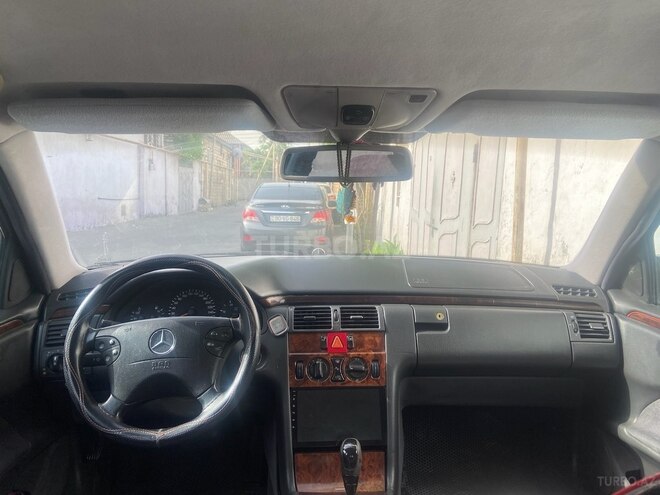Mercedes E 270 2000, 305,000 km - 2.7 l - Bakı