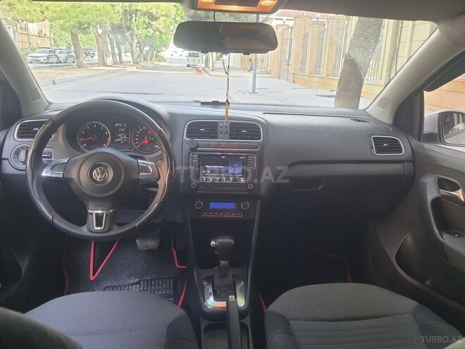 Volkswagen Polo 2010, 185,000 km - 1.4 л - Bakı