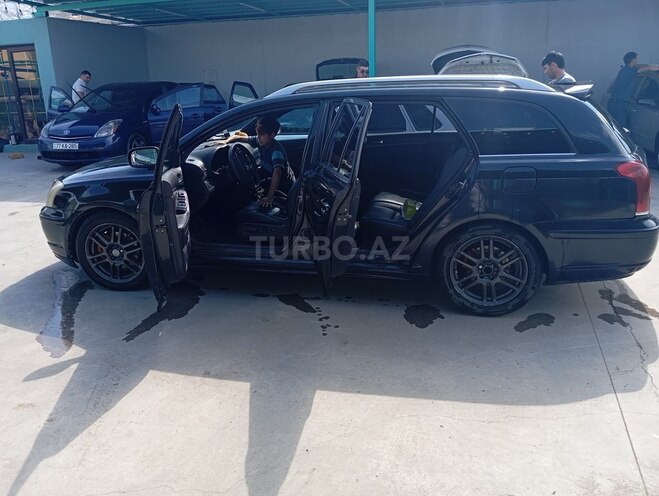 Toyota Avensis 2005, 438,123 km - 2.0 l - Gəncə