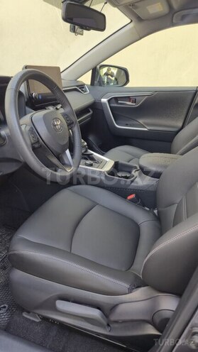 Toyota RAV4 2023, 28,000 km - 2.5 л - Bakı