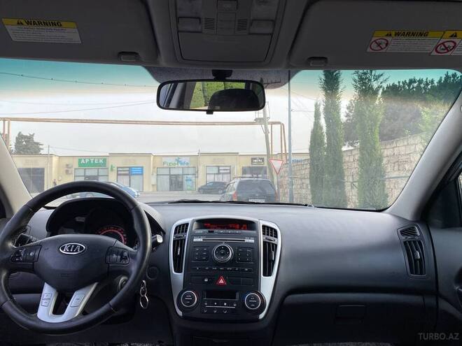 Kia  2010, 289,000 km - 1.6 l - Bakı