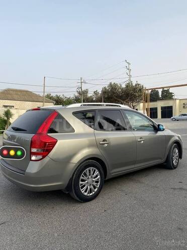 Kia  2010, 289,000 km - 1.6 l - Bakı