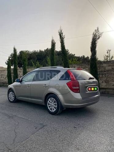 Kia  2010, 289,000 km - 1.6 l - Bakı