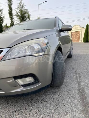 Kia  2010, 289,000 km - 1.6 l - Bakı