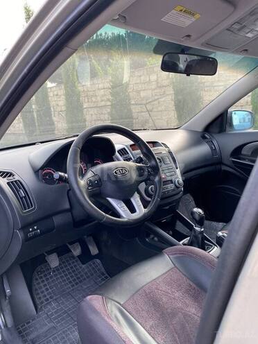Kia  2010, 289,000 km - 1.6 l - Bakı