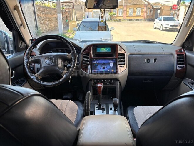 Mitsubishi Pajero 2006, 296,000 km - 3.0 л - Gəncə