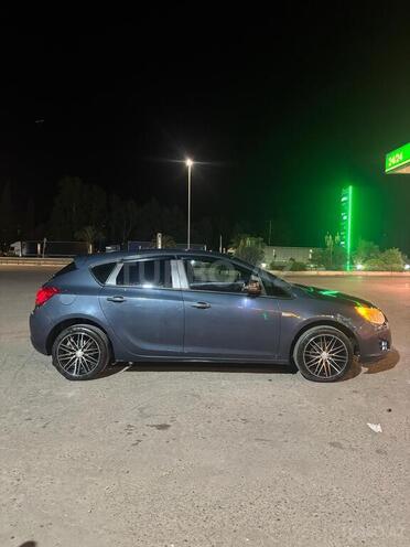 Opel Astra 2010, 295,000 km - 1.3 l - Gəncə