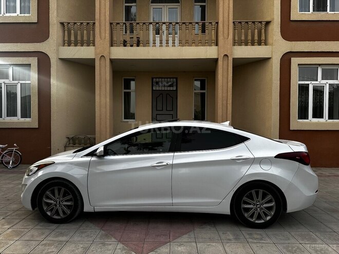 Hyundai Elantra 2015, 105,077 km - 1.8 l - Bakı