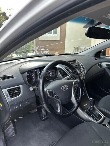 Hyundai Elantra 2015, 105,077 km - 1.8 l - Bakı