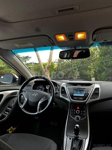Hyundai Elantra 2015, 105,077 km - 1.8 l - Bakı