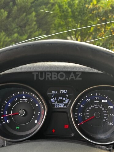 Hyundai Elantra 2015, 105,077 km - 1.8 l - Bakı