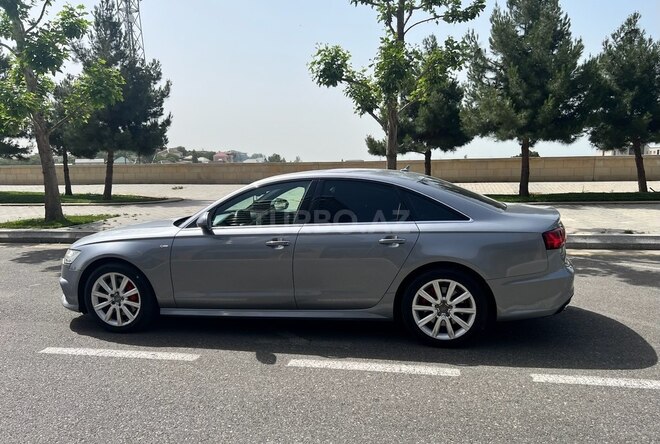 Audi A6-4