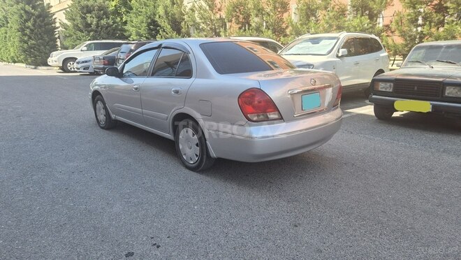 Nissan Sunny-4