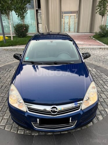 Opel Astra 2009, 241,000 km - 2.0 l - Bakı