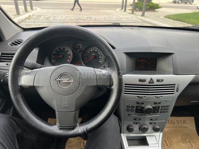 Opel Astra 2009, 241,000 km - 2.0 l - Bakı