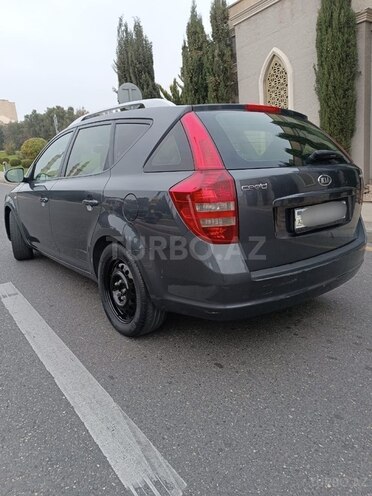 Kia  2010, 280,800 km - 1.6 l - Bakı