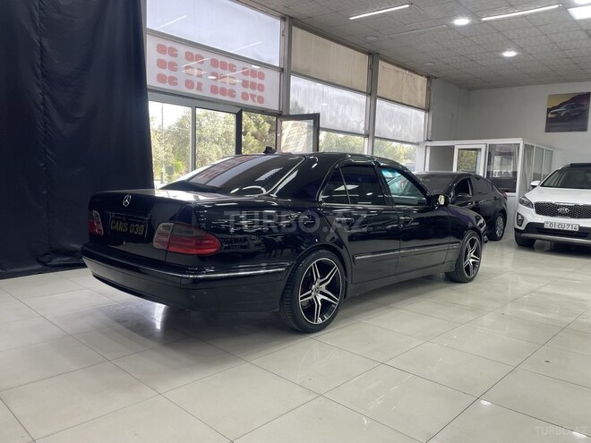 Mercedes E 320 2000, 415,000 km - 3.2 l - Sumqayıt