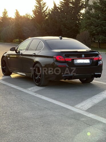 BMW 520 2015, 325,000 km - 2.0 l - Bakı