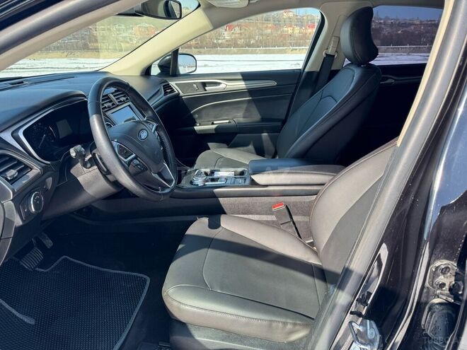 Ford Fusion (North America) 2019, 152,888 km - 1.5 л - Quba