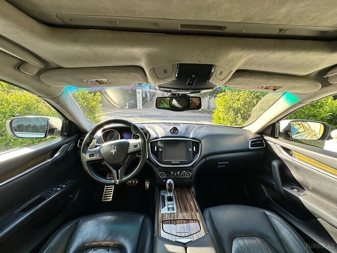 Maserati Ghibli-6