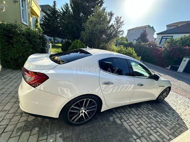Maserati Ghibli-4