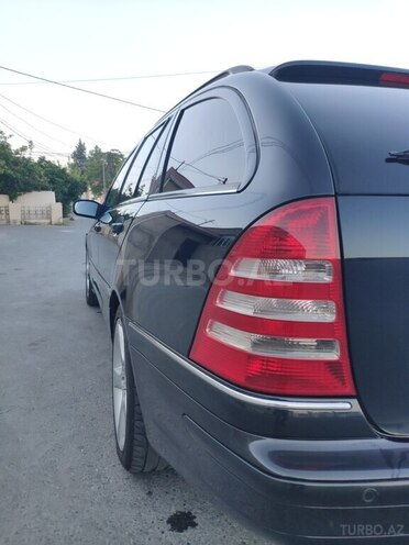 Mercedes C 220 d 2005, 330,000 km - 2.2 l - Bakı