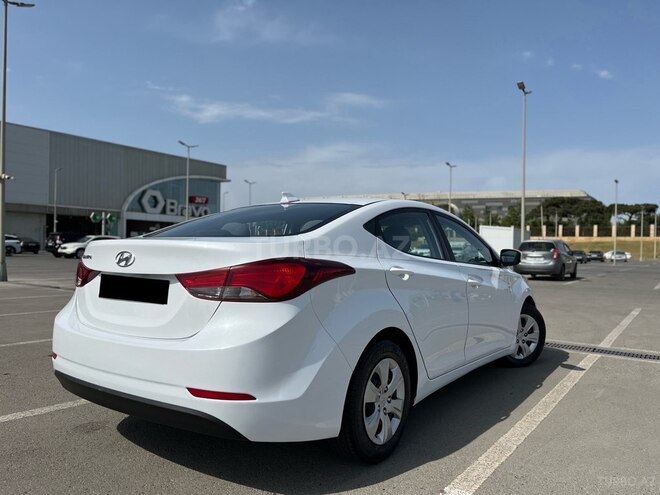 Hyundai Elantra 2015, 63,800 km - 1.8 л - Bakı