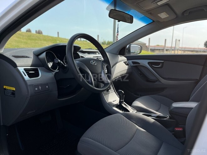 Hyundai Elantra 2015, 63,800 km - 1.8 л - Bakı