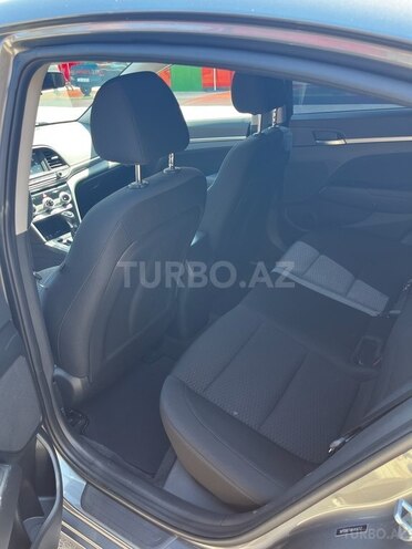 Hyundai Elantra 2019, 118,000 km - 2.0 l - Gəncə