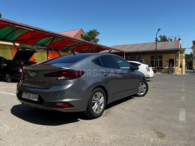 Hyundai Elantra 2019, 118,000 km - 2.0 l - Gəncə