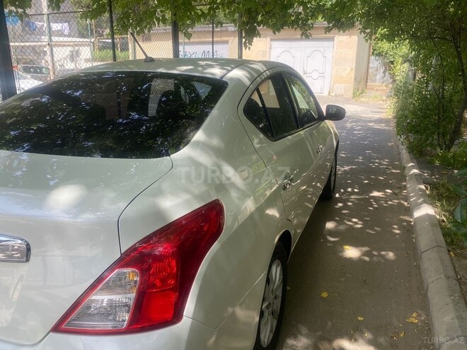 Nissan Sunny 2014, 240,000 km - 1.5 l - Bakı