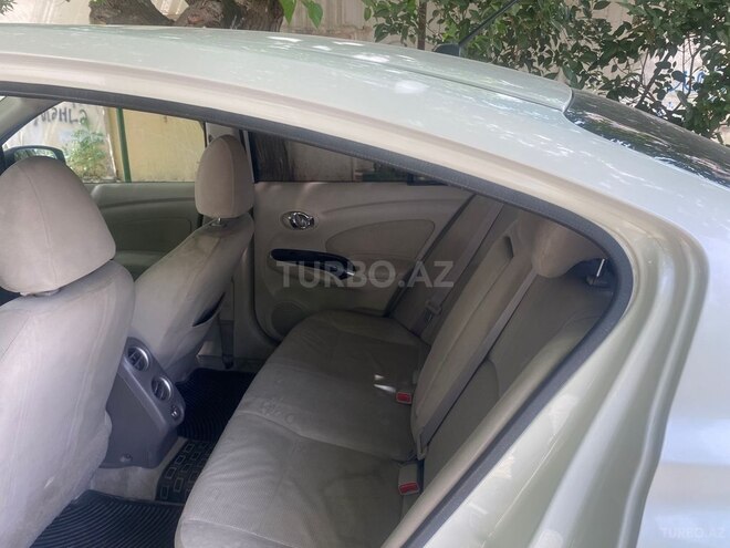 Nissan Sunny 2014, 240,000 km - 1.5 l - Bakı