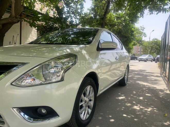 Nissan Sunny 2014, 240,000 km - 1.5 l - Bakı