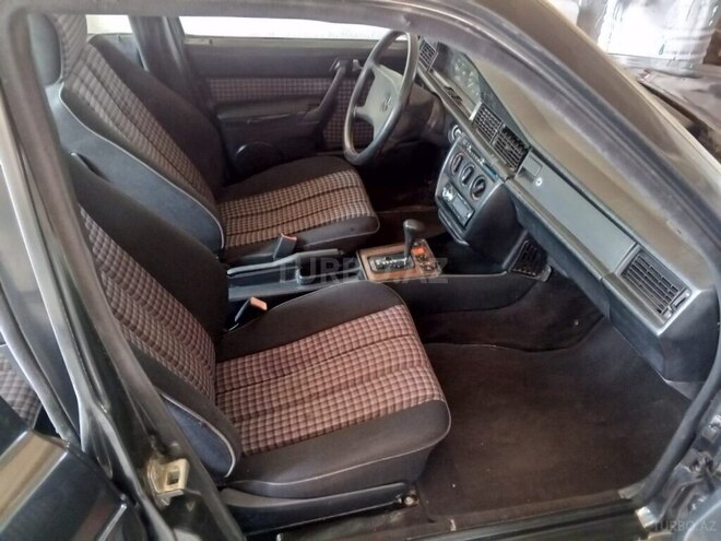 Mercedes 190 1990, 666,807 km - 2.0 l - Bakı