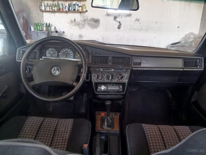 Mercedes 190 1990, 666,807 km - 2.0 l - Bakı