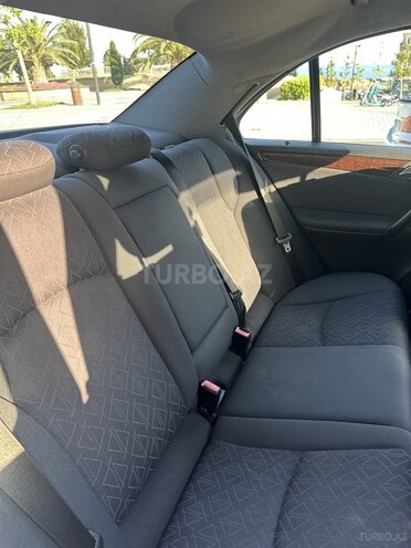 Mercedes C 240 2002, 330,000 km - 2.6 l - Bakı
