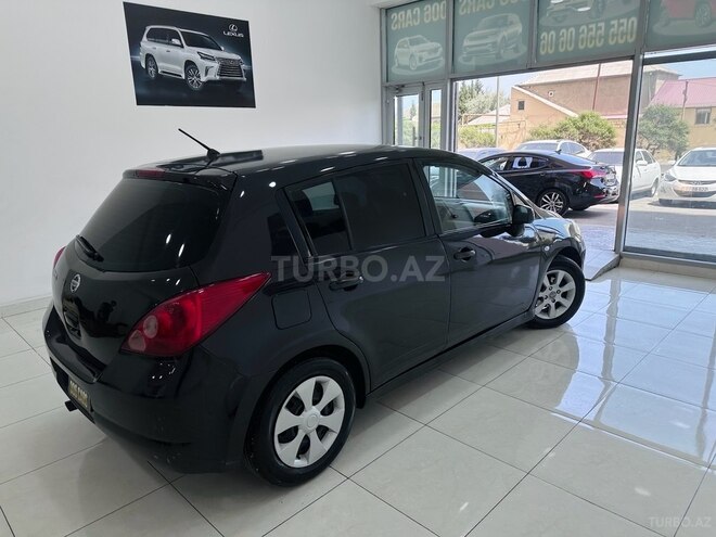Nissan Tiida-3