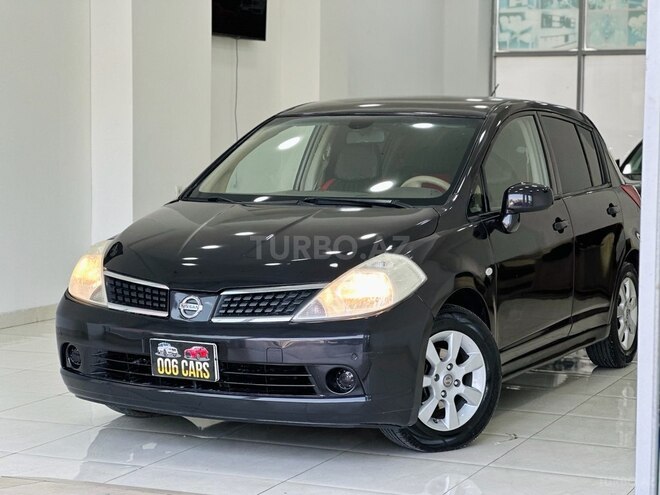 Nissan Tiida-5