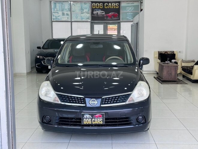 Nissan Tiida-20