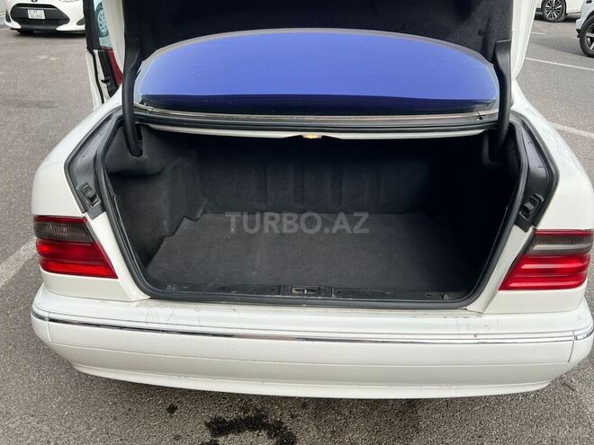 Mercedes E 320 2000, 352,000 km - 3.2 l - Bakı