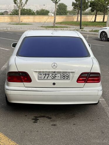 Mercedes E 320 2000, 352,000 km - 3.2 l - Bakı