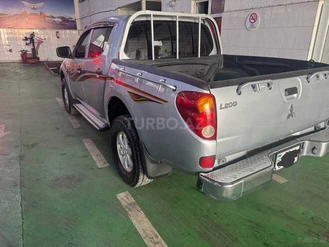 Mitsubishi L200 2007, 400,000 km - 2.5 l - Bakı