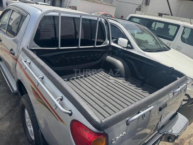 Mitsubishi L200 2007, 400,000 km - 2.5 l - Bakı