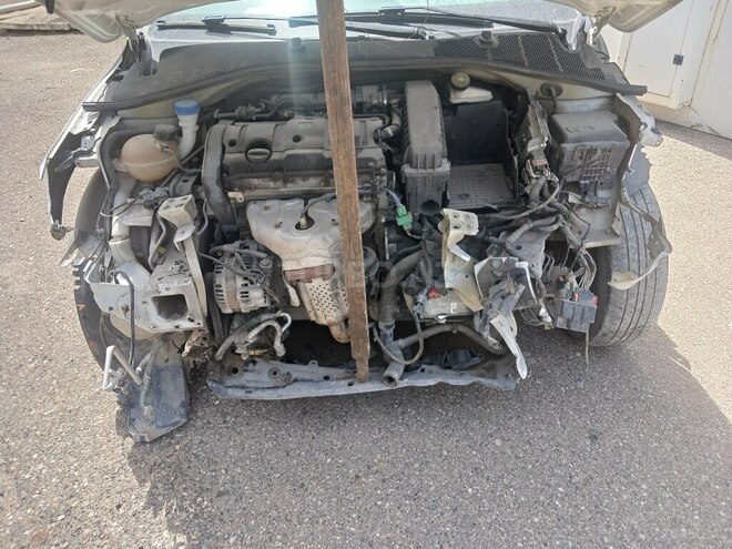 Citroen  2015, 25,000 km - 1.6 л - Bakı
