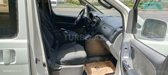 Hyundai H-1 2009, 236,804 km - 2.5 l - Bakı