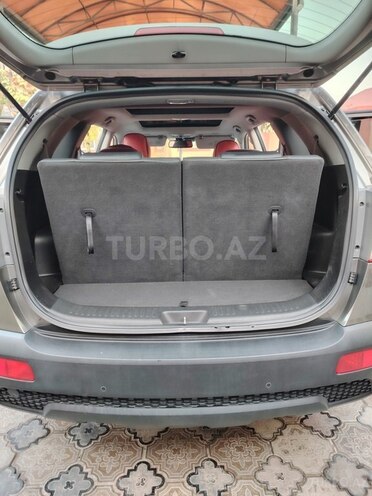 Kia Sorento-12