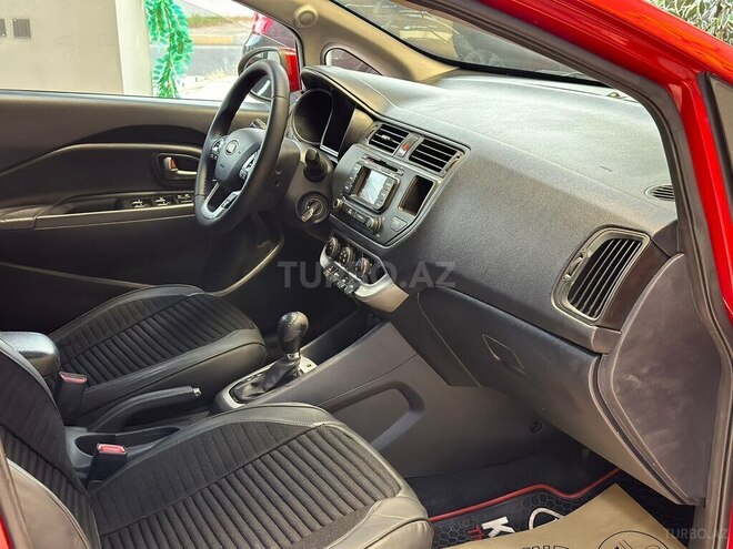 Kia Rio 2015, 131,000 km - 1.4 l - Sumqayıt