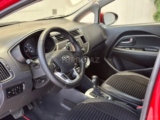 Kia Rio 2015, 131,000 km - 1.4 l - Sumqayıt