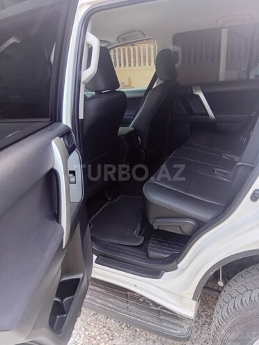 Toyota Land Cruiser Prado 2017, 136,753 km - 2.8 l - Bakı